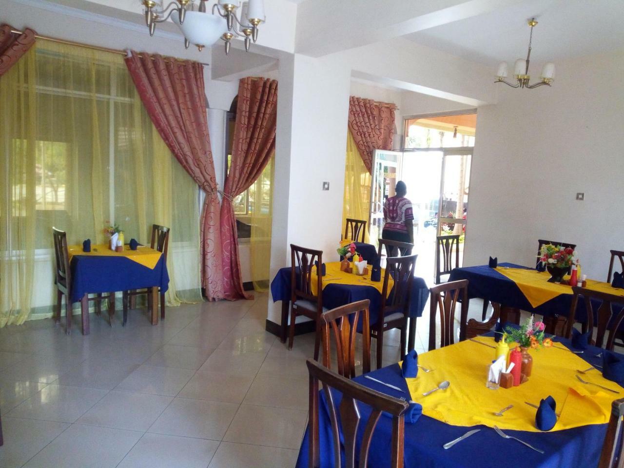 Snow View Hotel Boma la Ngombe Екстер'єр фото